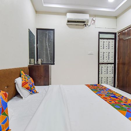 Fabexpress Devani Palace Ujjain Buitenkant foto
