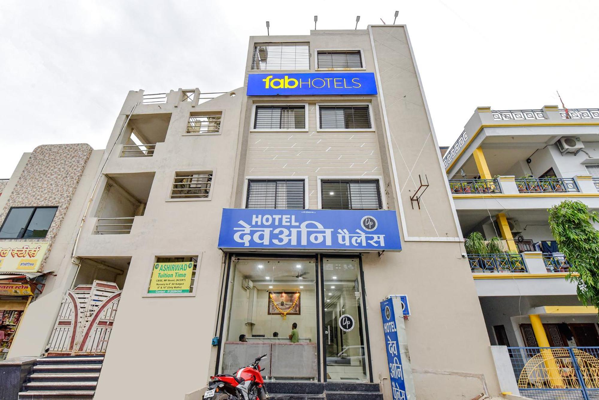 Fabexpress Devani Palace Ujjain Buitenkant foto